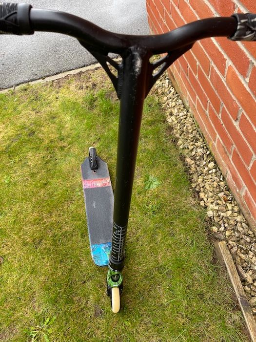 Blunt Envy Prodigy S8 – For Sale